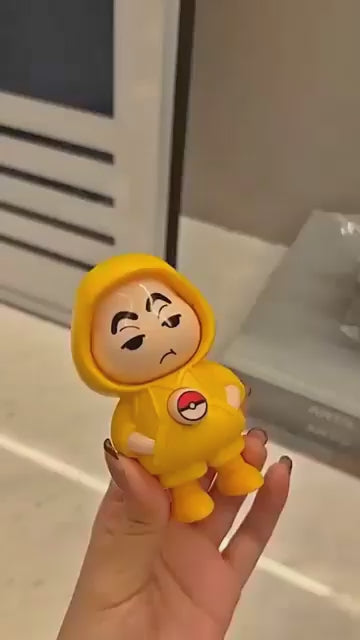 shinchan face changing keychain
